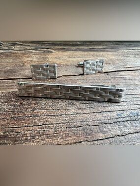 Woven Silver Tie Bar and Cufflinks Set